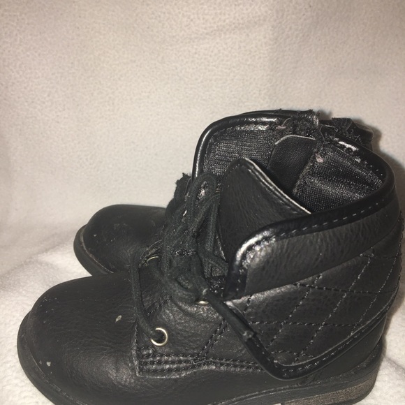 Boots - Picture 4 of 4